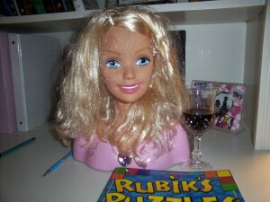 BarbieHead1.jpg (24K)